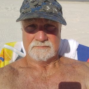 Meet your Posher, Clyde